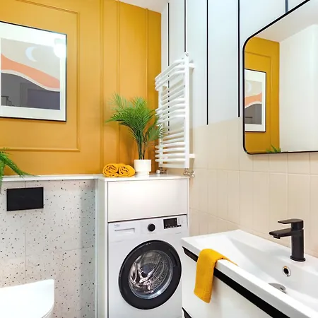 Colour House Apartment *