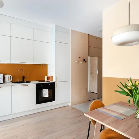 Colour House Apartment *